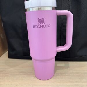 Stanley lilac 30 oz tumbler used a few times.